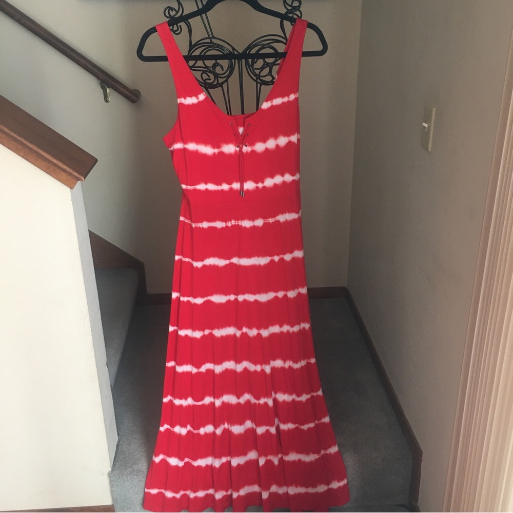 Red & White Medium Tie Dye Dress